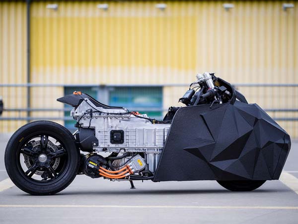 Custom Krautmotors E-LisaBad Is The Batpod Of The Future 