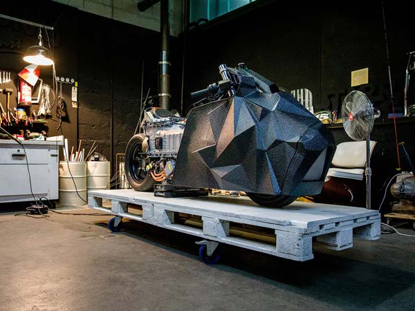 Custom Krautmotors E-LisaBad Is The Batpod Of The Future 