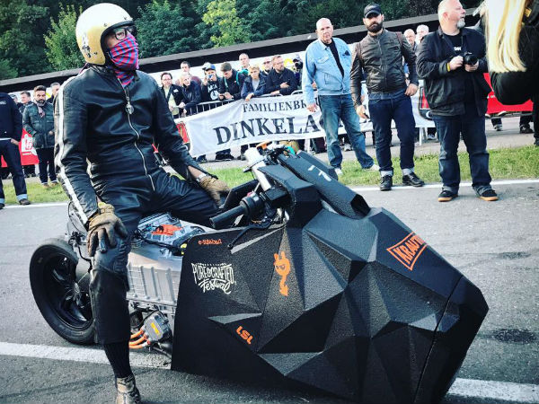 Custom Krautmotors E-LisaBad Is The Batpod Of The Future 