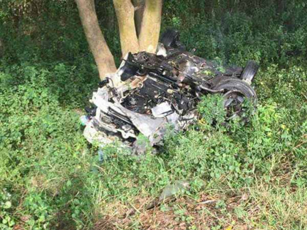 Driver Escapes Unhurt From Crashed Fiat Punto Abarth 