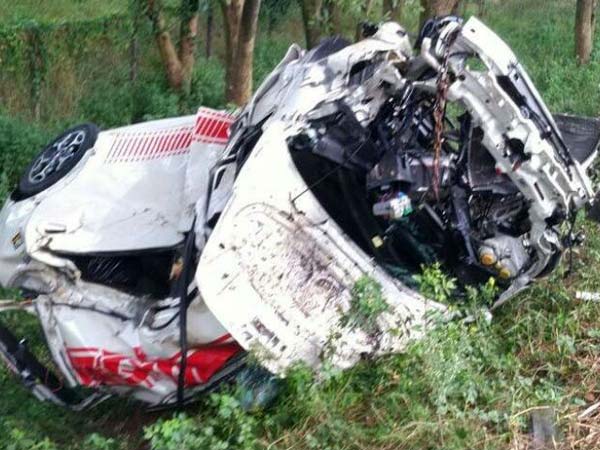 Driver Escapes Unhurt From Crashed Fiat Punto Abarth 