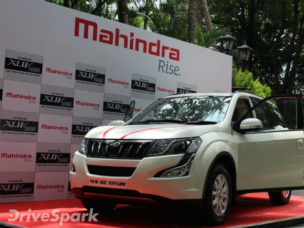 Mahindra Showcases Technopak Features Of XUV 500 In Bengaluru
