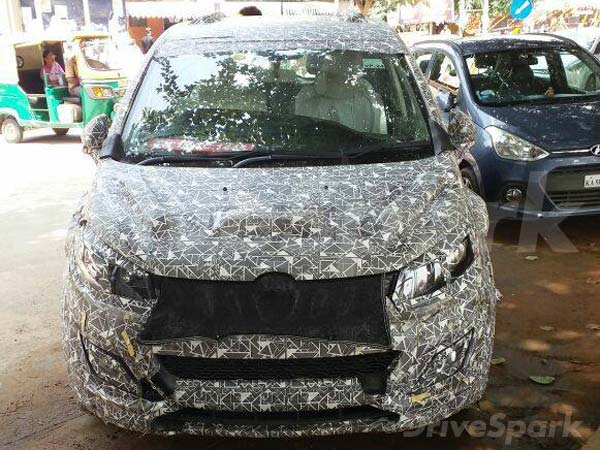 Exclusive — Mahindra U321 MPV Spotted Testing Yet Again