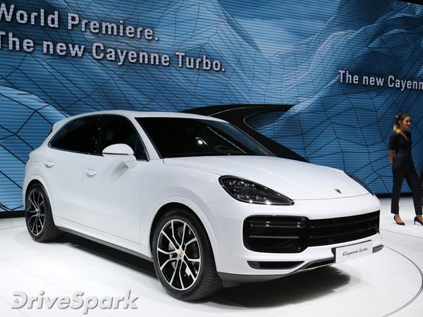 2017 Frankfurt Motor Show: Porsche Cayenne Turbo Revealed