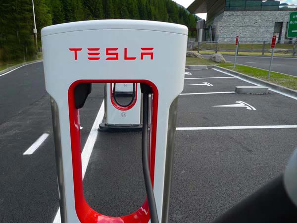 Tesla Semi Truck Reveal Date Confirmed