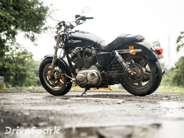 Review: Harley Davidson 1200 Custom First Ride