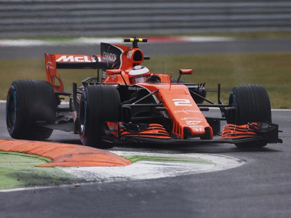 Renault Partners With McLaren To Supply Formula One Engine