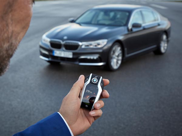 BMW Car Keys Might Be Replaced By Mobile Phone Apps BMW Car Keys Might Be Replaced By Mobile Phone Apps