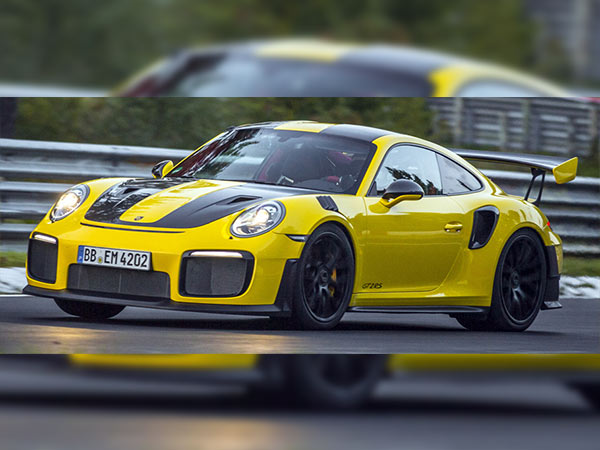 Porsche 911 GT2 RS Sets Nurburgring Lap Record Porsche 911 GT2 RS Sets Nurburgring Lap Record