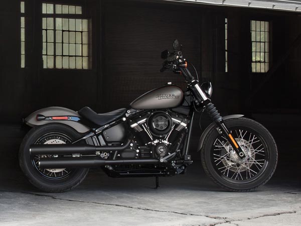 Harley-Davidson 2018 Softail Range Launched In India; Launch Price, Specifications, Features & Images