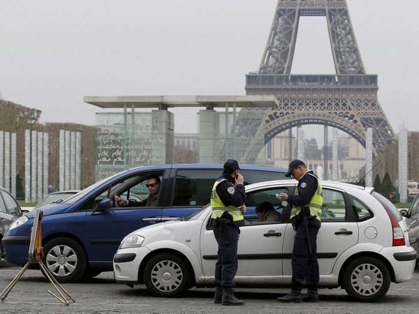 Paris To Ban Petrol And Diesel Vehicles By 2030