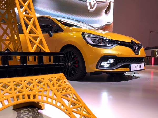 Paris To Ban Petrol And Diesel Vehicles By 2030