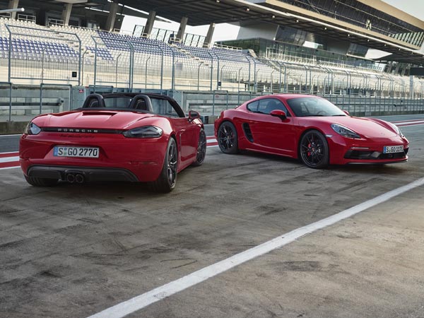 Porsche 718 Cayman GTS & 718 Boxster GTS Revealed 