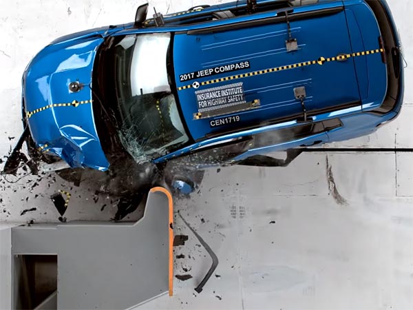 Redesigned Jeep Compass Wins Top Safety Pick Award Redesigned Jeep Compass Wins Top Safety Pick Award