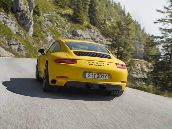 2018 Porsche 911 Carrera T Revealed 