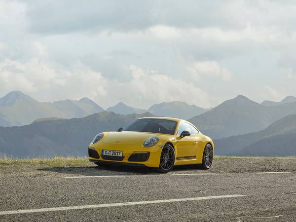 2018 Porsche 911 Carrera T Revealed 