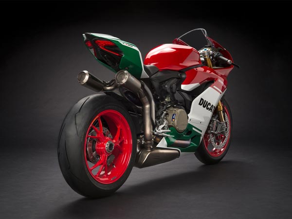 Evolution Of Motorcycles — Why Are Motorcycle Exhausts Commonly Placed On The Right Side?