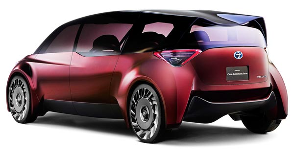 2017 Tokyo Motor Show: Toyota Fine-Comfort Ride Revealed