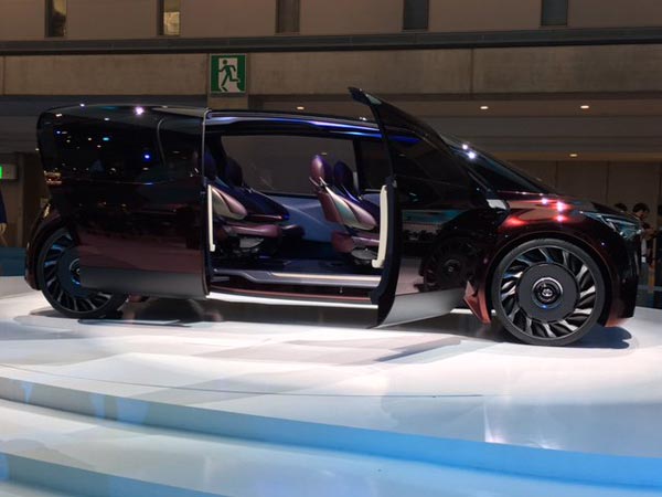 2017 Tokyo Motor Show: Toyota Fine-Comfort Ride Revealed