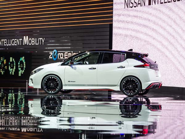 2017 Tokyo Motor Show: Nissan Leaf Nismo Concept Revealed