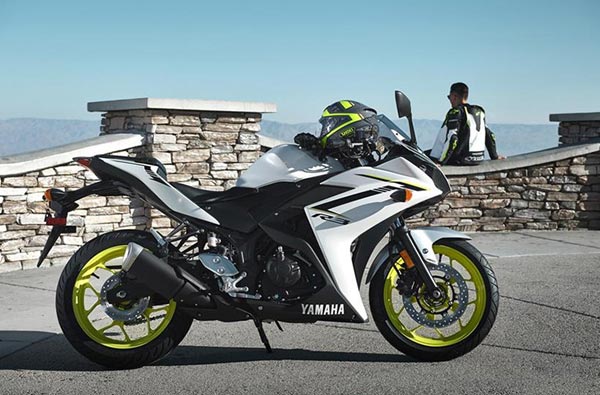 2018 Yamaha YZF-R3 Revealed