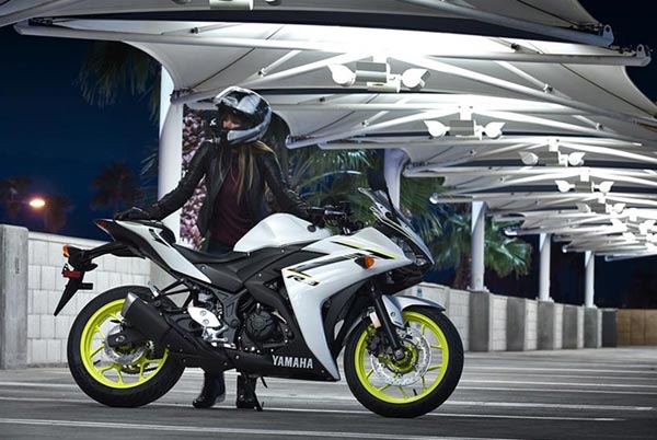 2018 Yamaha YZF-R3 Revealed