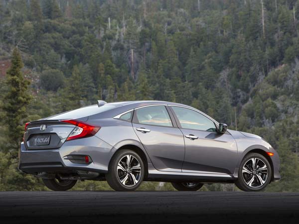 Honda Uses Facebook To Find Owners By Defective Takata Airbags