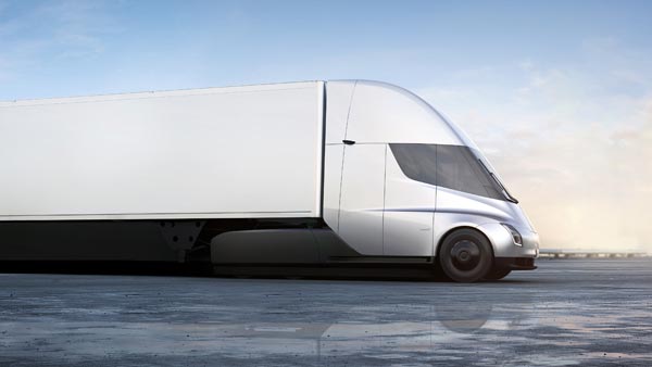 Tesla Semi Violently Shows Off Brisk 0–60mph Acceleration