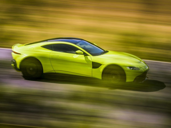2017 Los Angeles Auto Show: 2018 Aston Martin Vantage Revealed