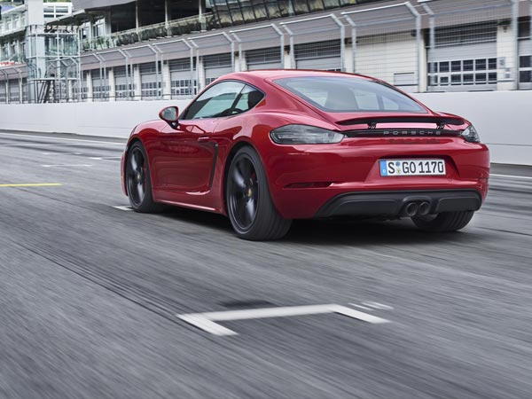 2017 Los Angeles Auto Show: Porsche 718 Cayman GTS Revealed