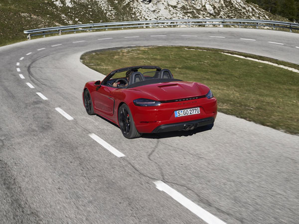 2017 Los Angeles Auto Show: Porsche 718 Boxster GTS Revealed