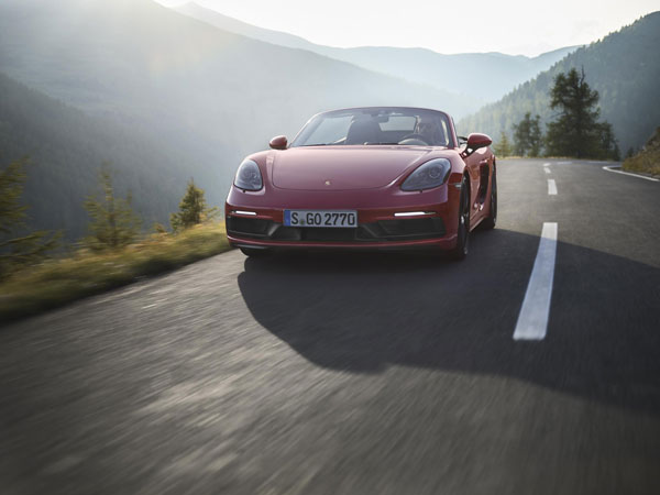 2017 Los Angeles Auto Show: Porsche 718 Boxster GTS Revealed