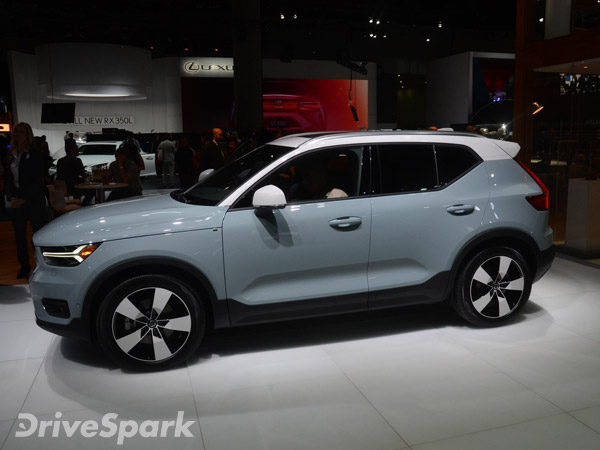 2017 Los Angeles Auto Show: Volvo XC40 Unveiled