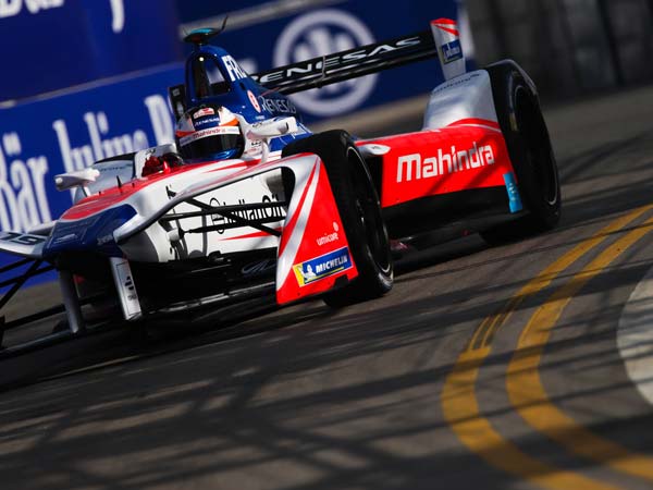 Formula E: Mahindra Wins Hong Kong ePrix