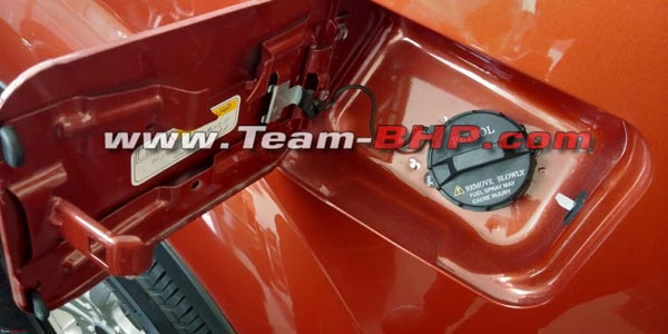 Spy Pics: Mahindra XUV500 Petrol Engine Revealed