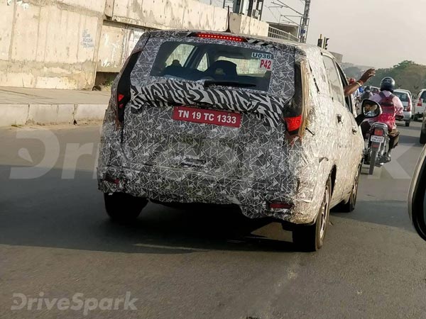 Mahindra U321 MPV Spotted Testing In Chennai 