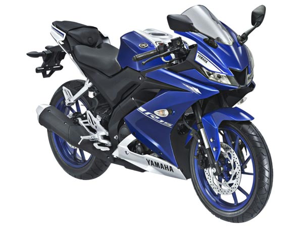 New Yamaha YZF R15 V3 Reaches Dealership In India