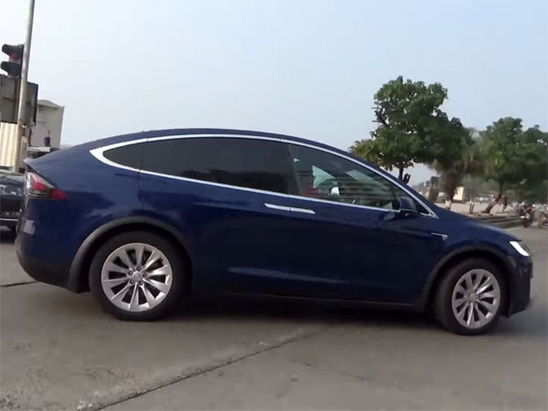 Watch This Tesla Model X In Action On The Indian Roads