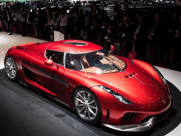 Koenigsegg Regera Crash Test Video; Withstands Tough Tests