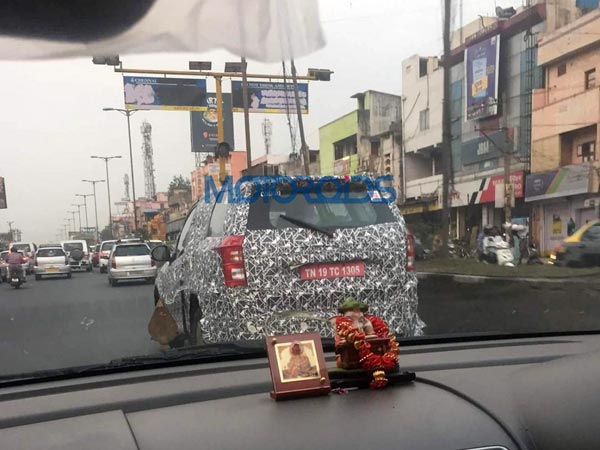 Mahindra XUV500 Facelift Spotted Again — Reveals New Features