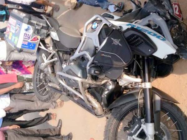 Bangalore Bike Accident At Chikkaballapur Near Nandi Upachar