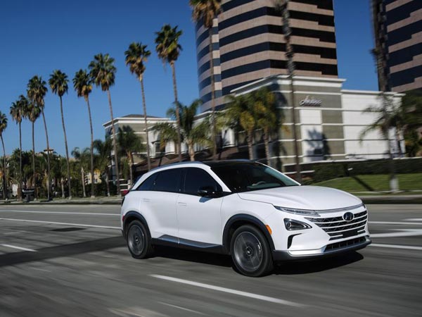 CES 2018: Hyundai Nexo Fuel Cell Electric SUV Revealed
