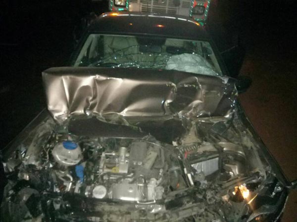 Video: Volkswagen Vento Crushed Between Two Trucks; Reflects Its Excellent Build Quality