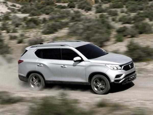 Mahindra Rexton SUV India Debut At 2018 Auto Expo