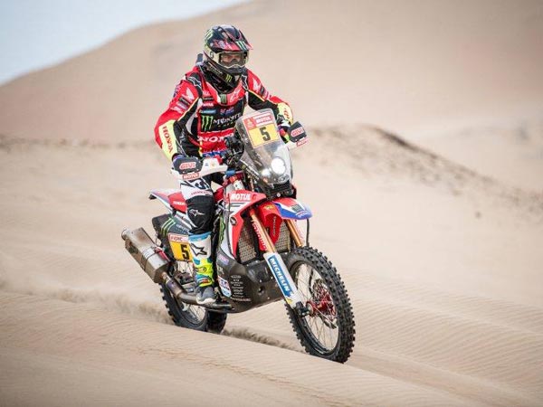 Dakar 2018 Stage 5 Updates: Aravind KP Crashes Out, CS Santosh Keeps It Steady
