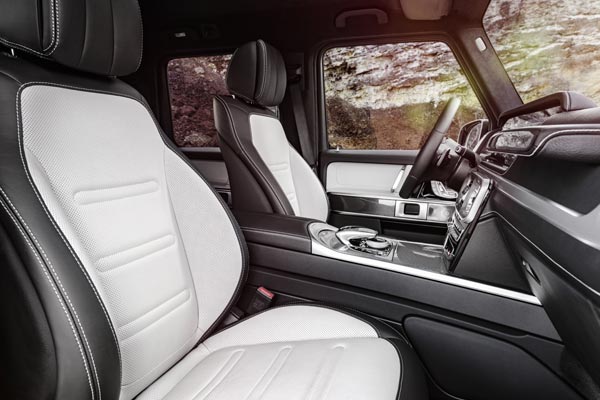2018 Detroit Auto Show: Mercedes G-Class Unveiled