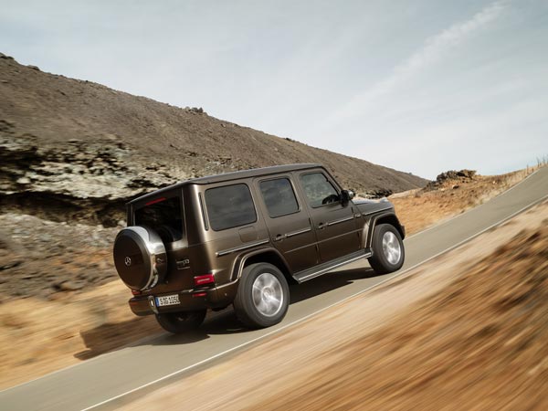 2018 Detroit Auto Show: Mercedes G-Class Unveiled