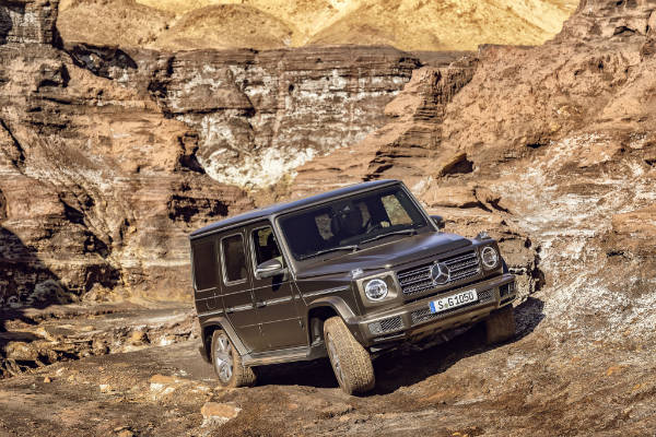 2018 Detroit Auto Show: Mercedes G-Class Unveiled