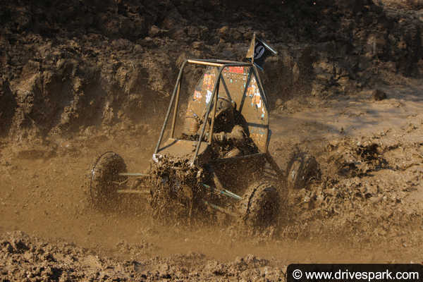 BAJA SAEINDIA 2018 Powered By Mahindra— The Ground To Glory