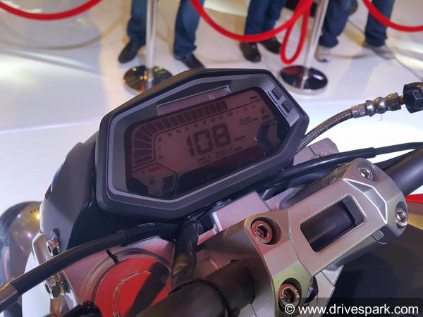 Hero XFR3 300cc Motorcycle In the Works; To Rival Bajaj Dominar 400